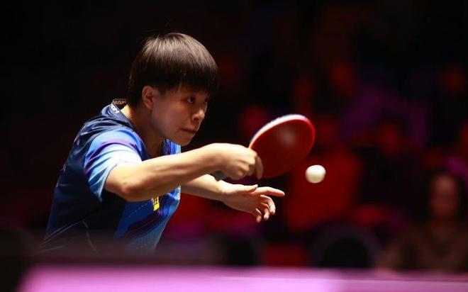 更是对其持 更是对其持