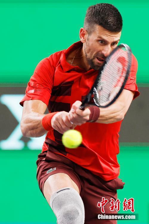 并迅速通过 并迅速通过